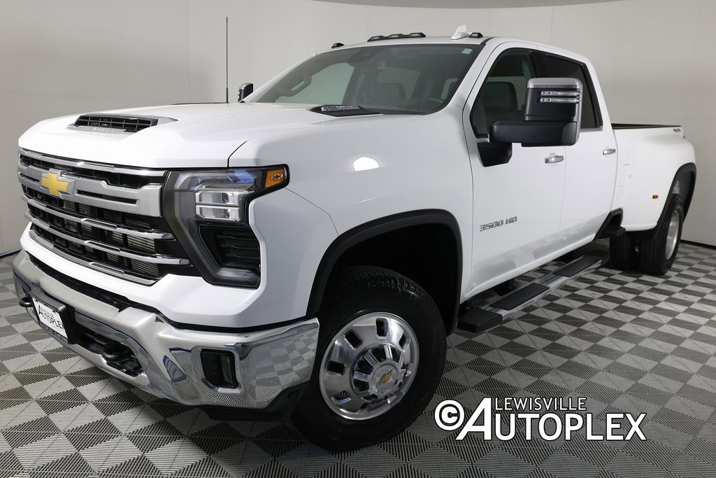 Used 2025 Chevrolet Silverado 3500 LTZ image 1