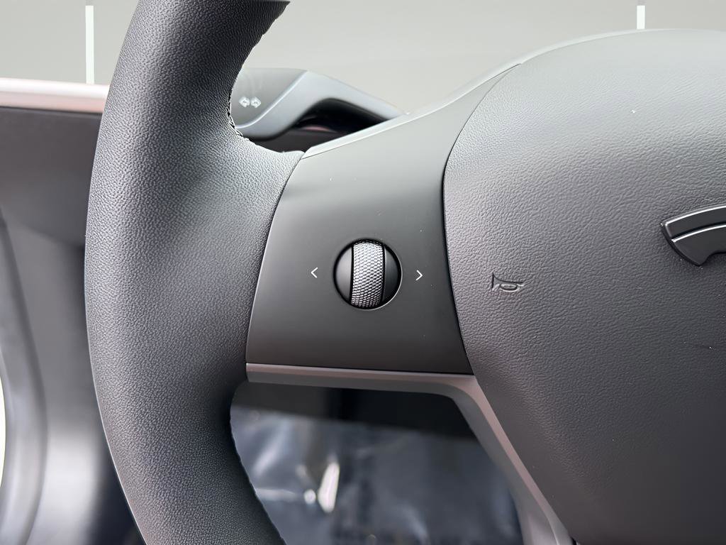 Used 2021 Tesla Model 3 Standard Range Plus image 15