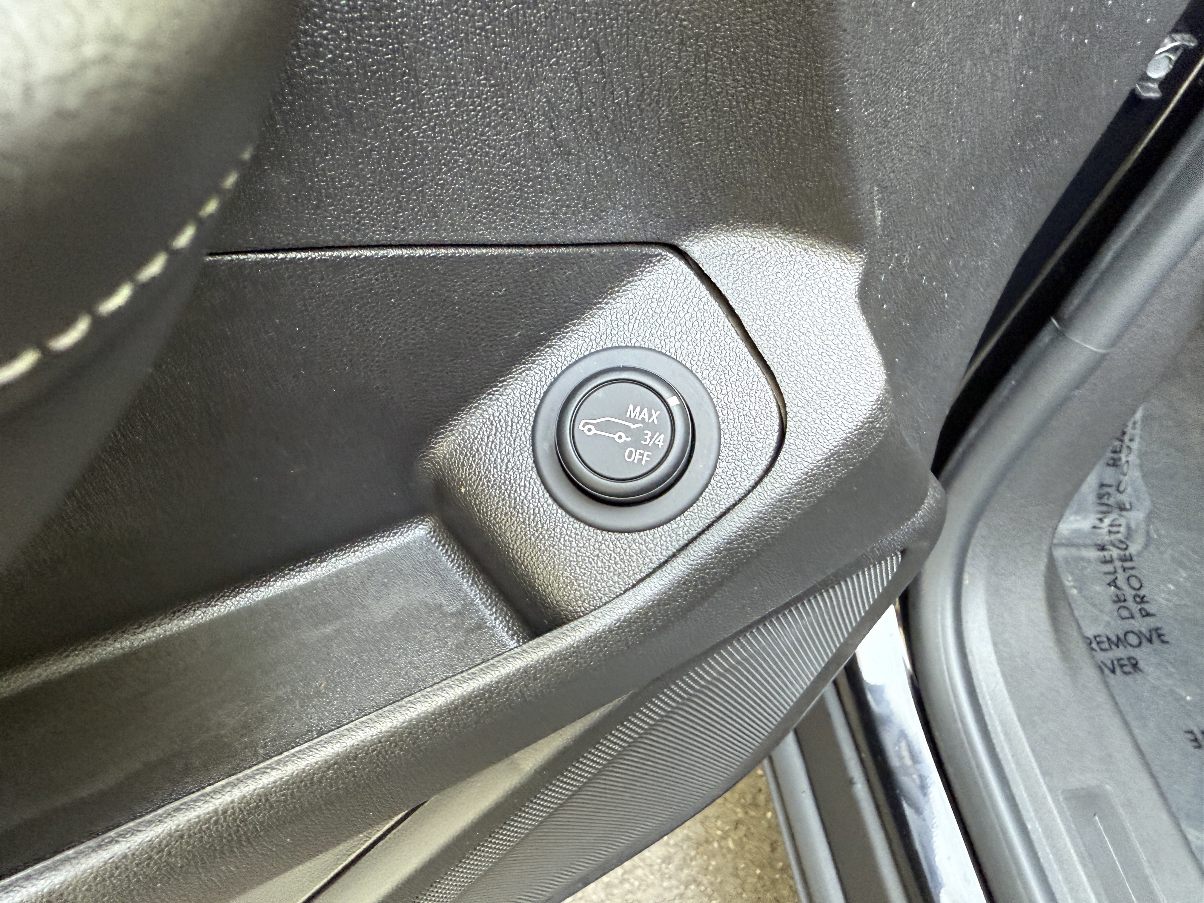 Used 2022 GMC Terrain SLT image 33