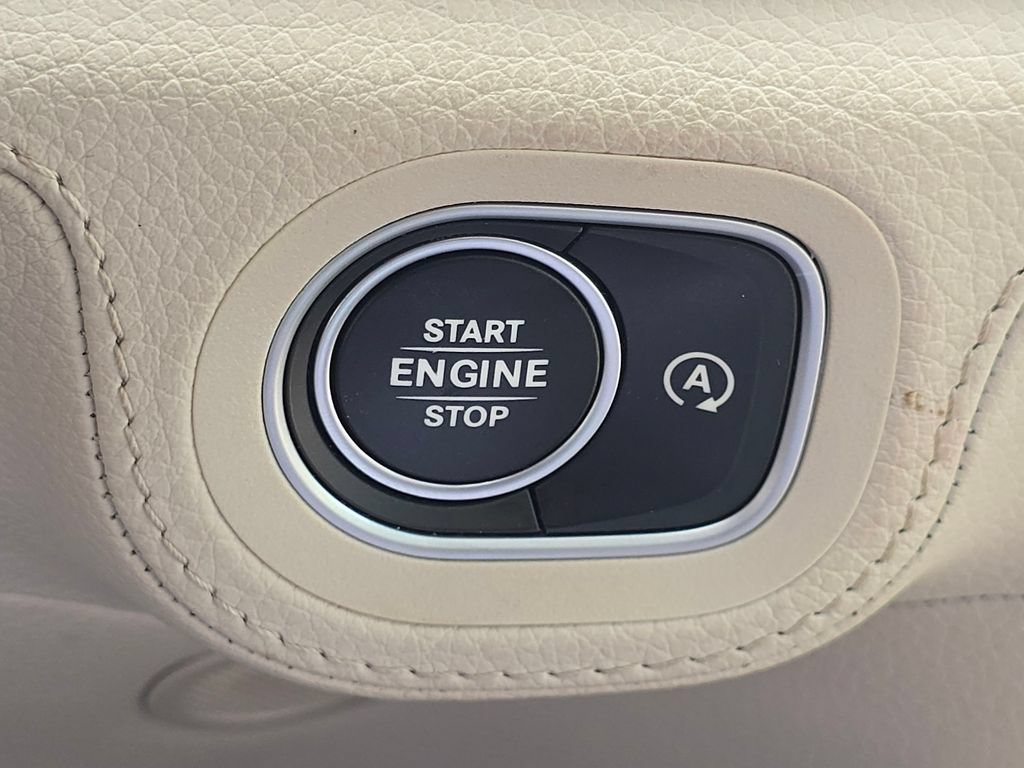 Certified 2025 Mercedes-Benz GLS 450 4MATIC image 38
