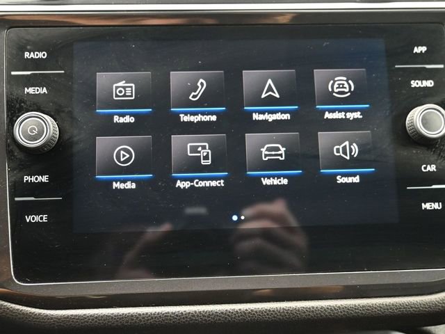 Used 2024 Volkswagen Tiguan SE FWD image 22