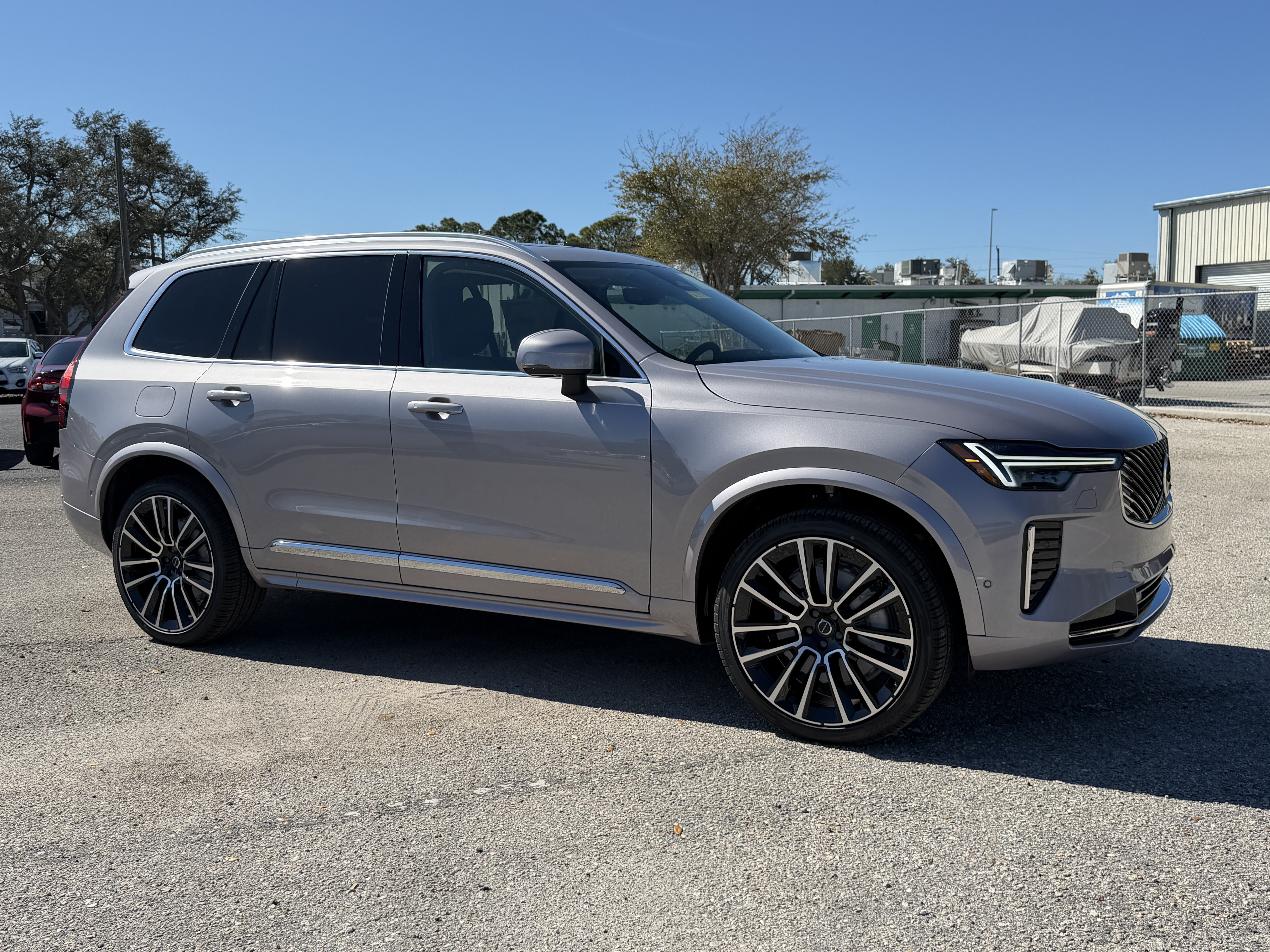 New 2026 Volvo XC90 B5 Ultra w/ Protection Package