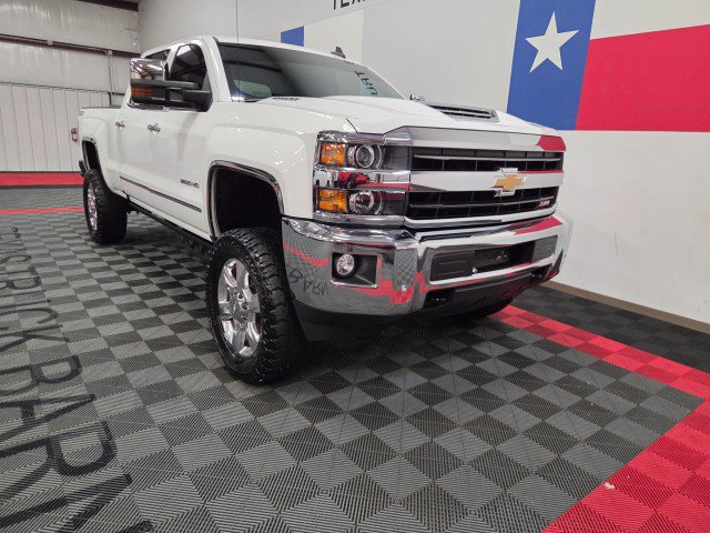 Used 2019 Chevrolet Silverado 2500 LTZ w/ Duramax Plus Package AWD/4WD image 15
