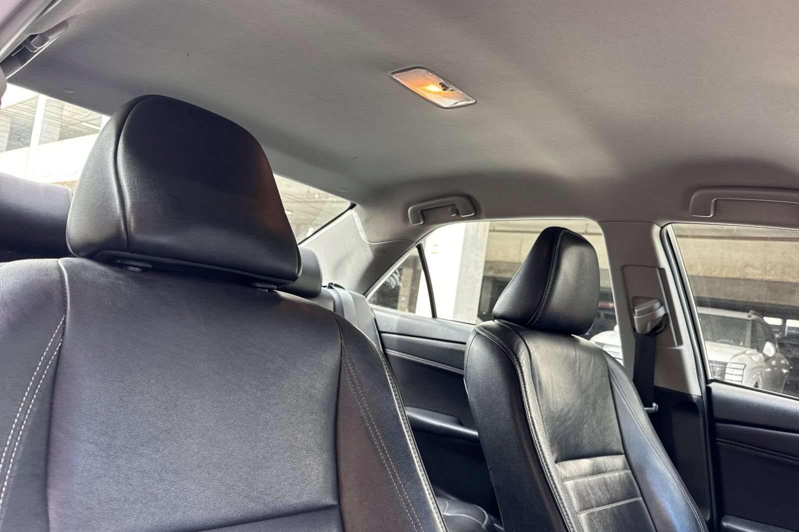 Used 2017 Toyota Camry XLE FWD image 16