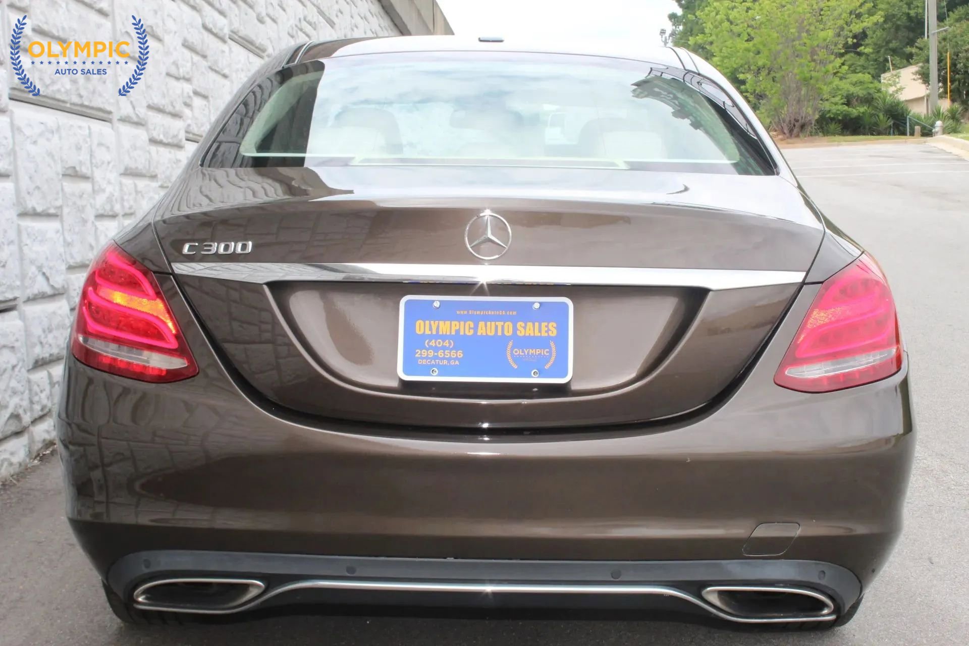 Used 2015 Mercedes-Benz C 300 Sedan w/ Premium 1 Package image 8