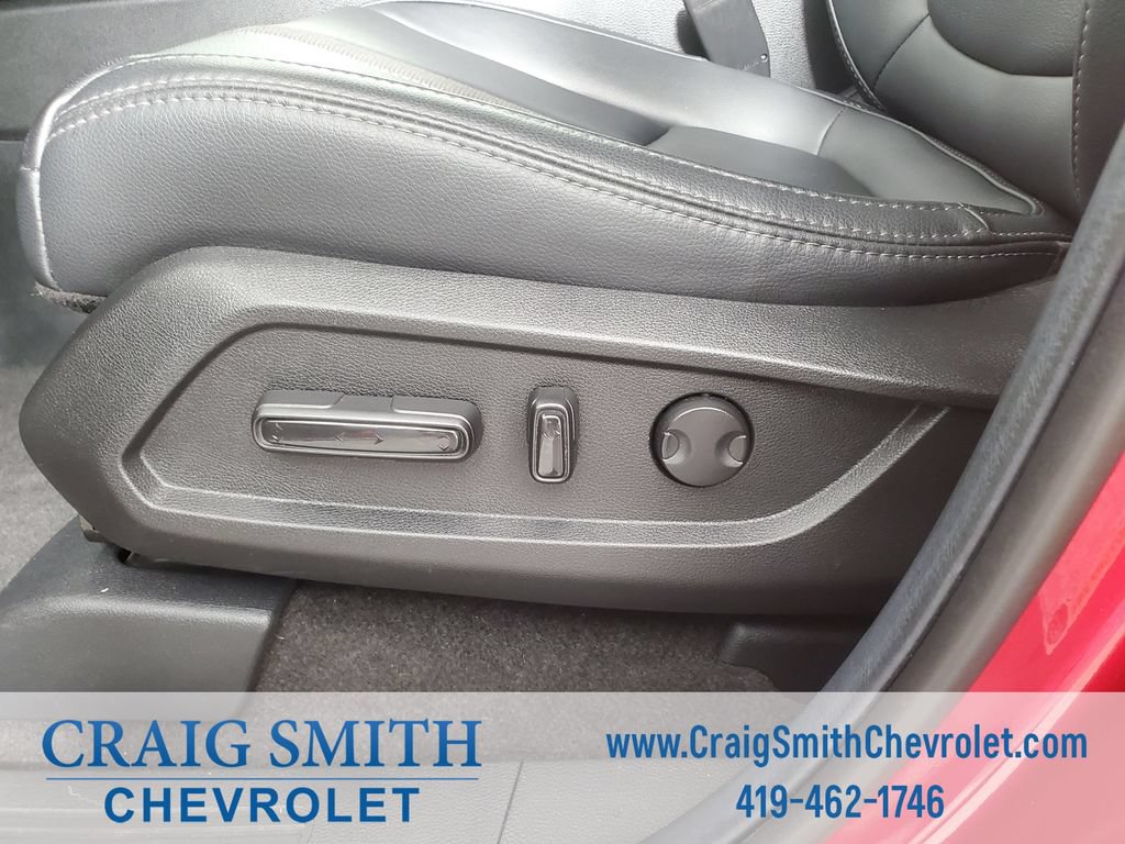 Used 2025 Honda Pilot EX-L image 11