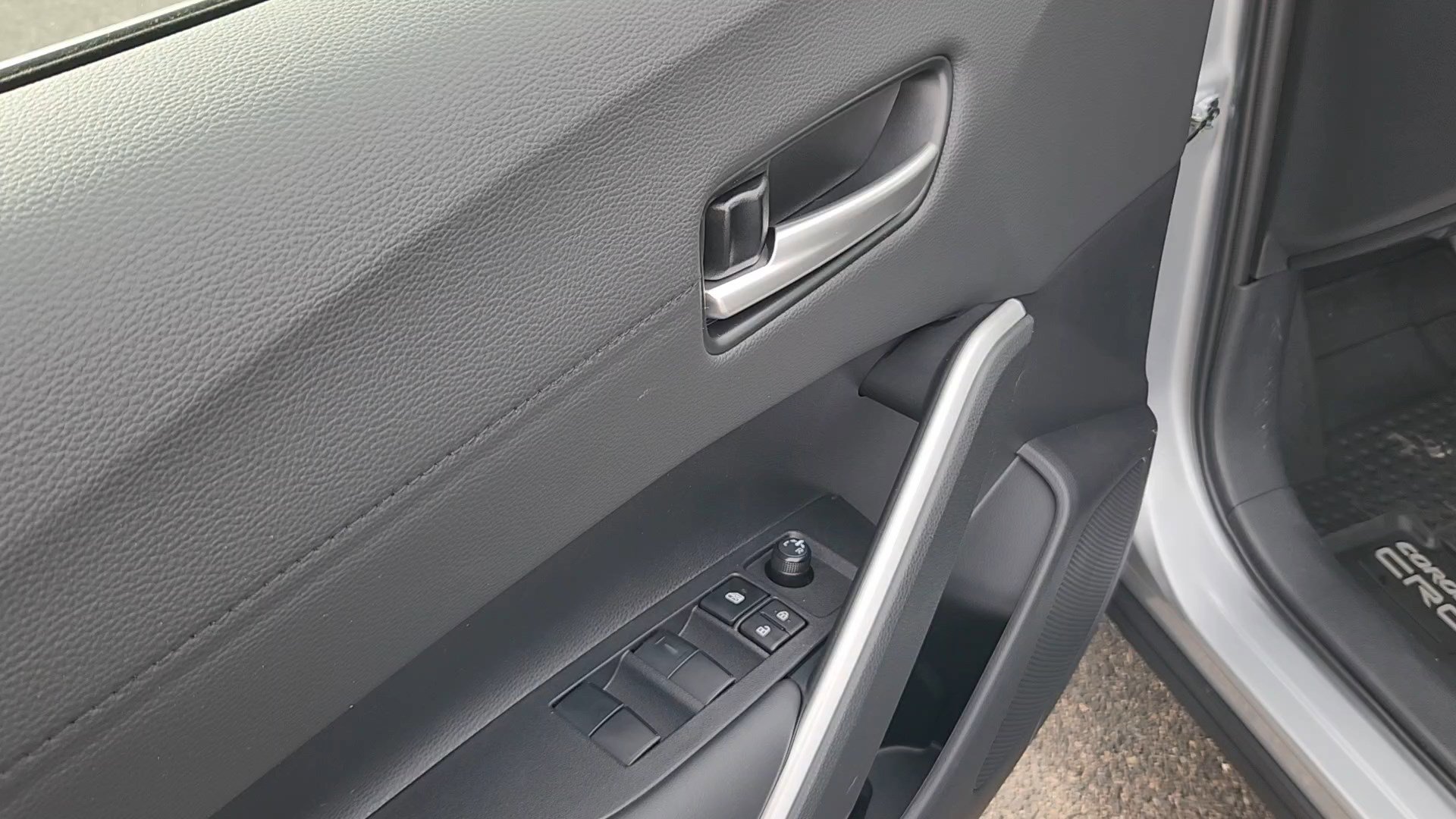 New 2026 Toyota Corolla Cross XLE image 7