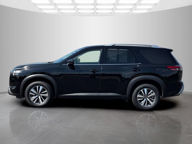 Used 2025 Nissan Pathfinder SL AWD/4WD image 4