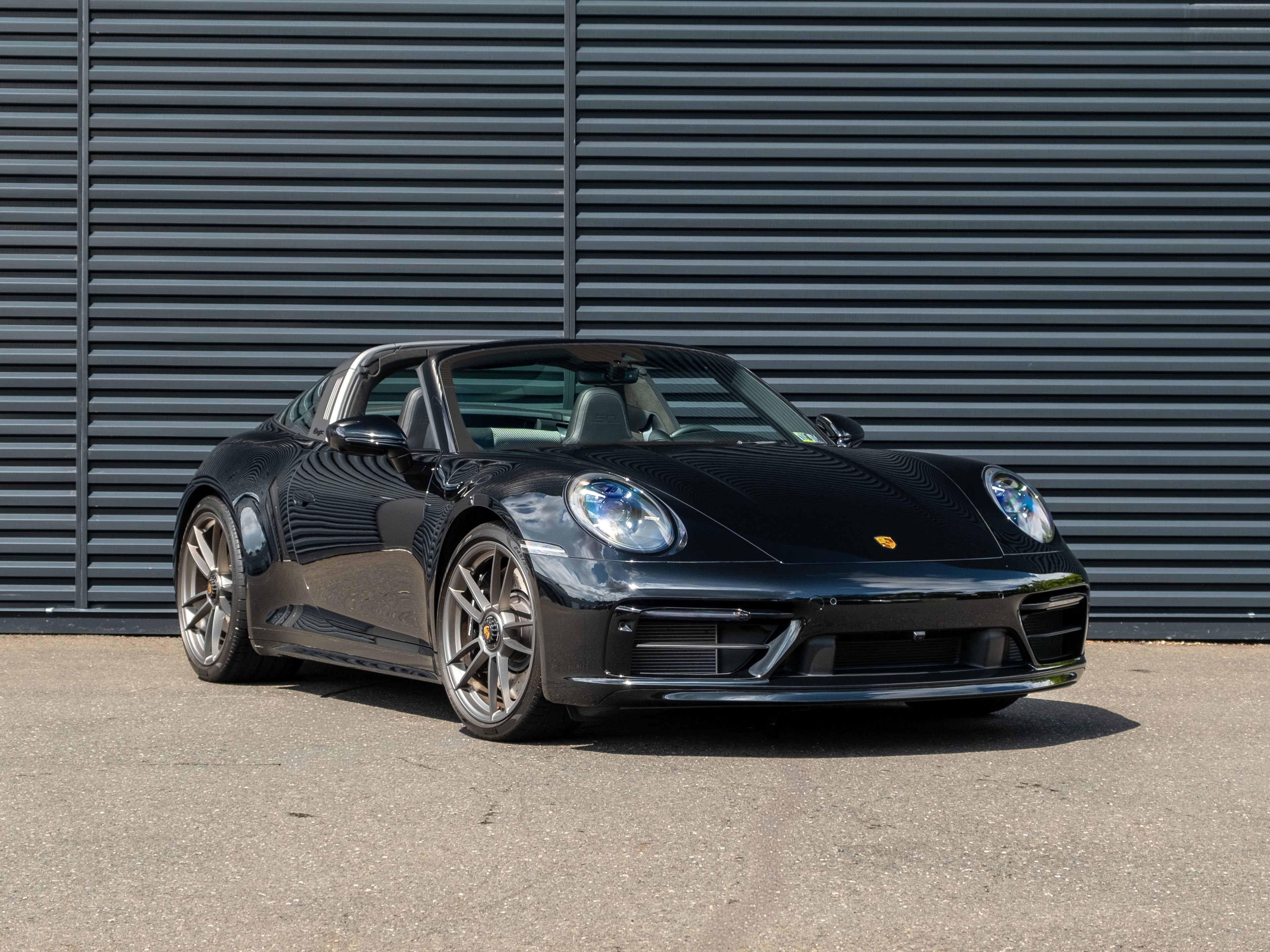 Certified 2022 Porsche 911 Targa 4 GTS AWD/4WD image 10