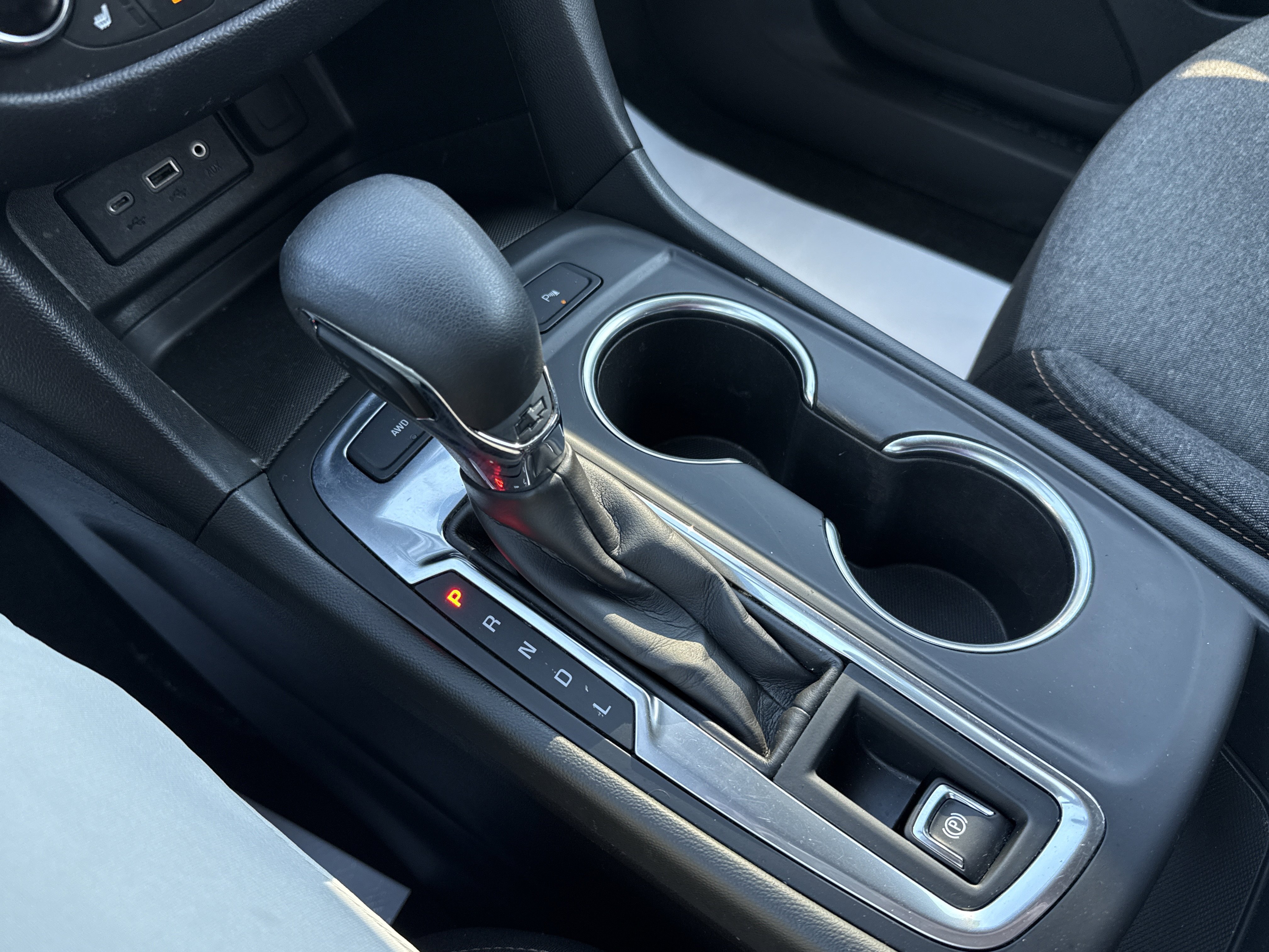 Used 2022 Chevrolet Equinox LT image 24