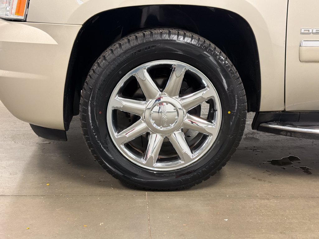 Used 2014 GMC Yukon Denali RWD image 8