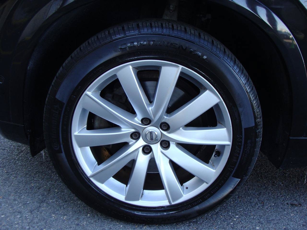 Used 2016 Volvo XC90 T6 Momentum w/ Momentum Plus Package AWD/4WD image 33