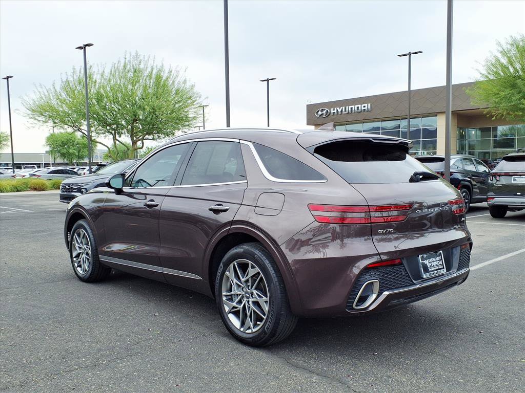 Used 2023 Genesis GV70 2.5T w/ Select Package AWD/4WD image 4