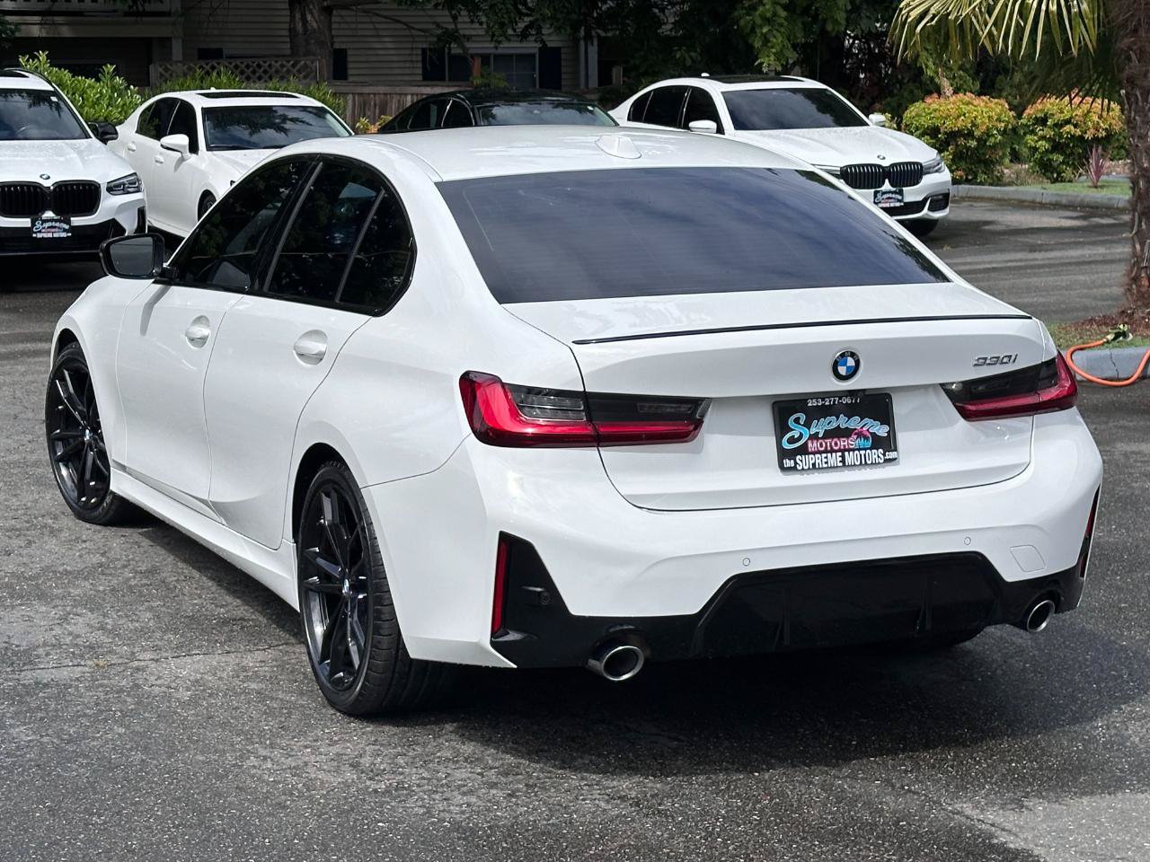 Used 2023 BMW 330i Sedan w/ M Sport Package RWD image 5