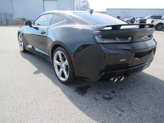 Used 2018 Chevrolet Camaro SS RWD image 7