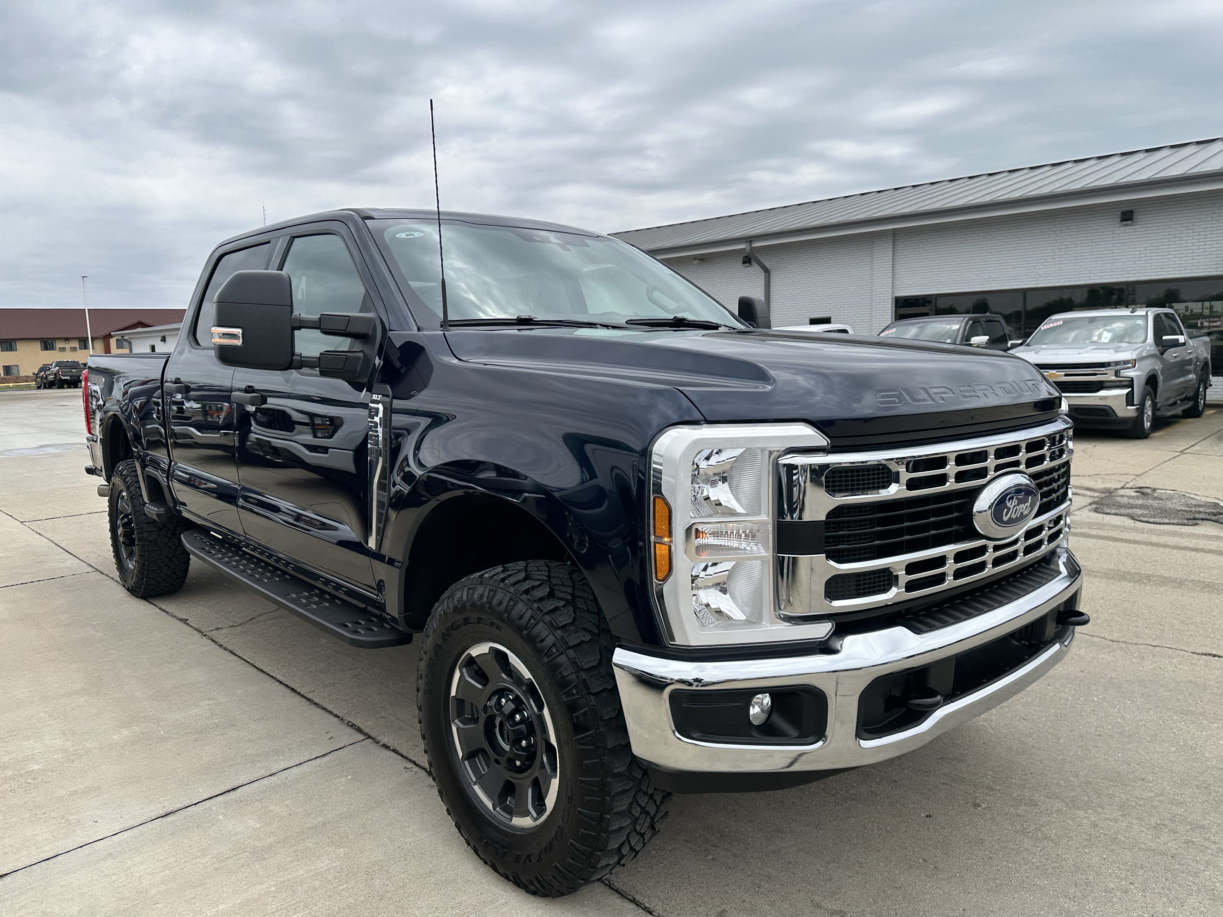 Used 2024 Ford F250 XLT w/ Tremor Off-Road Package AWD/4WD image 11