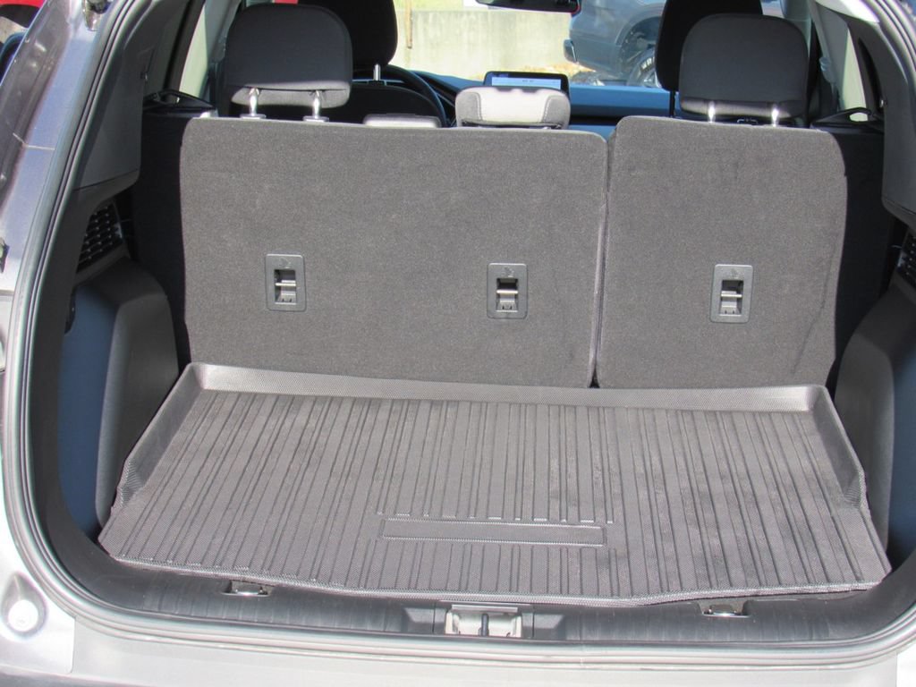 Certified 2021 Ford Escape SE w/ Convenience Package FWD image 18
