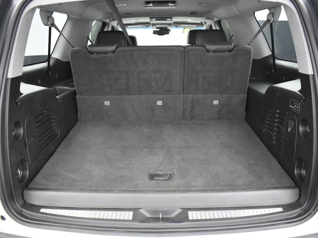 Used 2019 Chevrolet Suburban Premier image 12