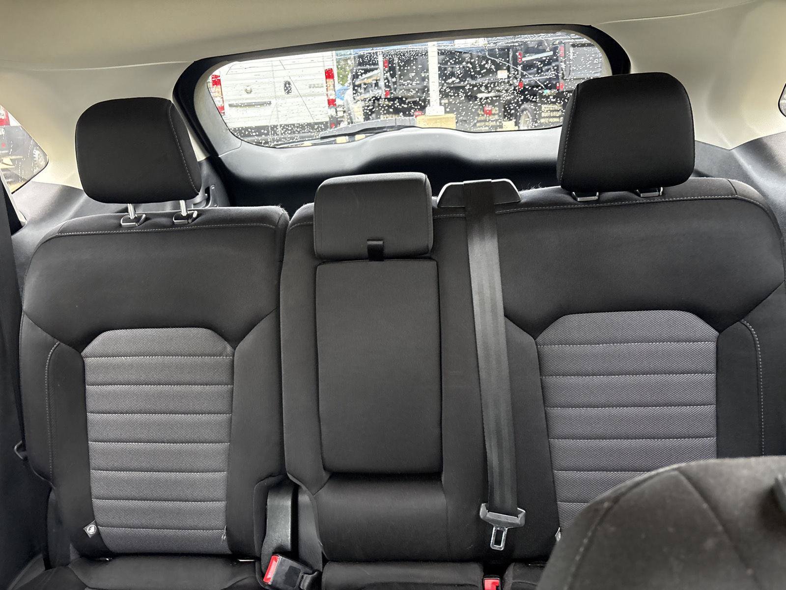 Used 2019 Ford Edge SE FWD image 23