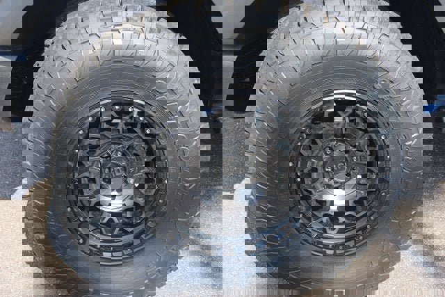 Used 2024 Ford Bronco Black Diamond image 8