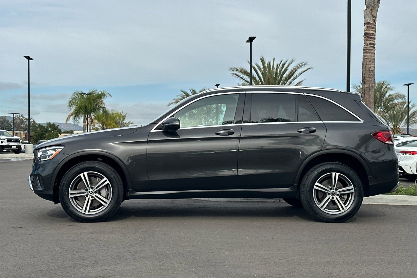Used 2020 Mercedes-Benz GLC 300 4MATIC image 7
