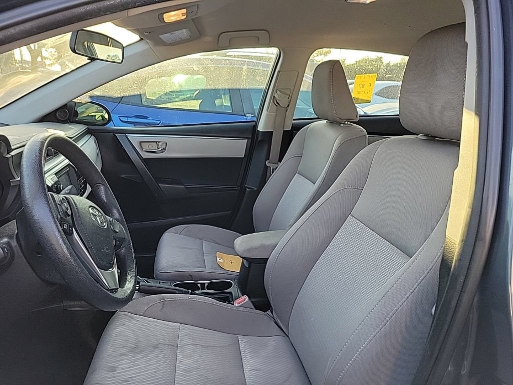 Used 2014 Toyota Corolla LE FWD image 6