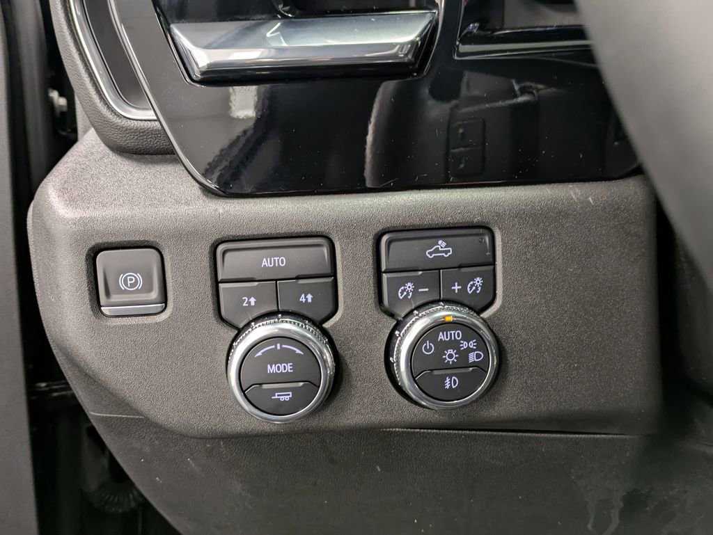 Used 2024 GMC Sierra 1500 Elevation w/ LPO, Elevation Black Package image 22