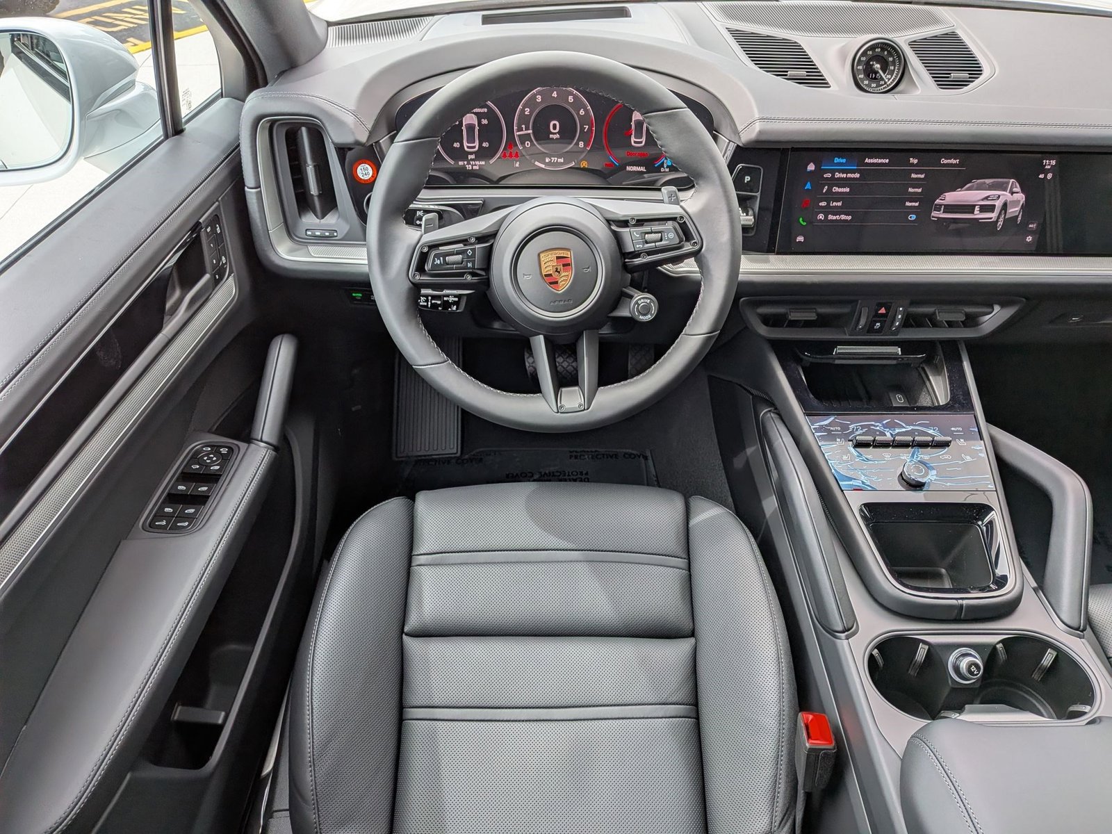 New 2026 Porsche Cayenne Coupe AWD/4WD image 16
