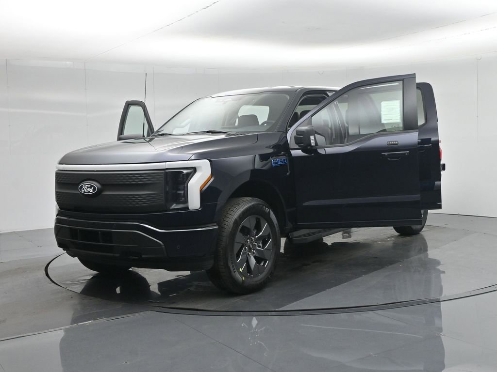 New 2025 Ford F150 Lightning Flash image 38
