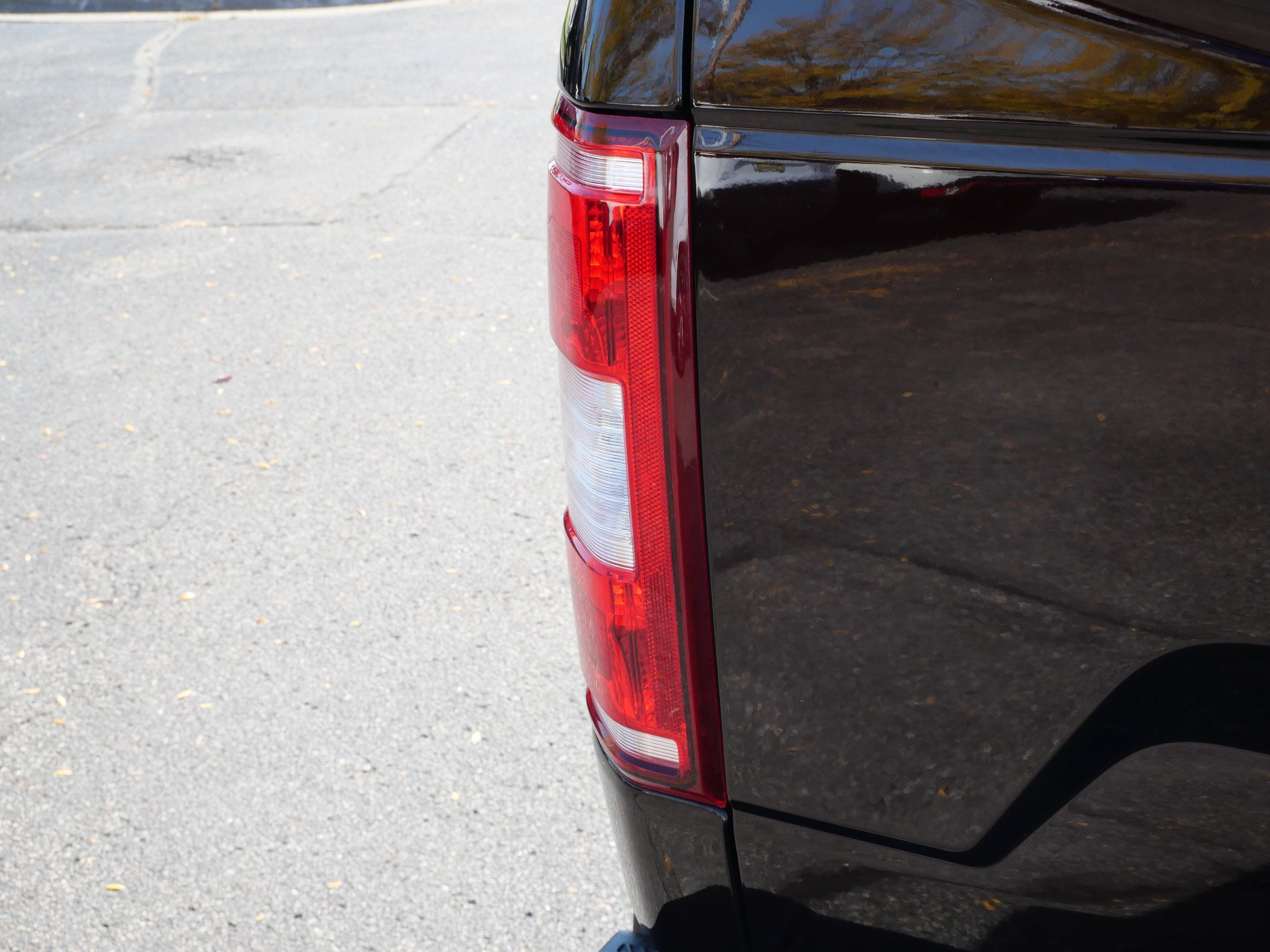 Used 2018 Ford F150 XLT w/ Equipment Group 302A Luxury AWD/4WD image 17