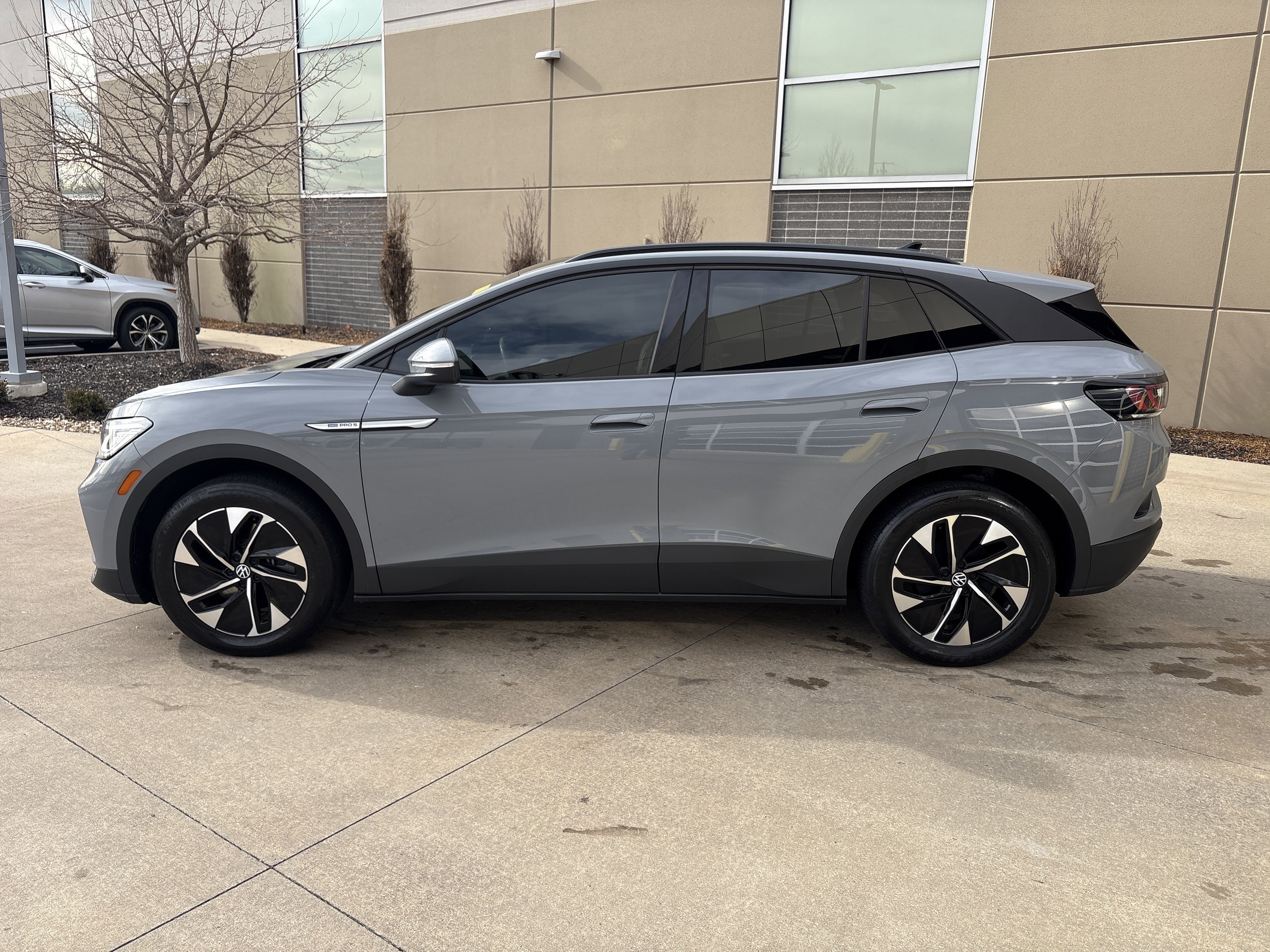 Used 2022 Volkswagen ID.4 Pro S image 7