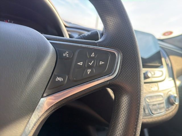 Used 2024 Chevrolet Malibu LT image 37