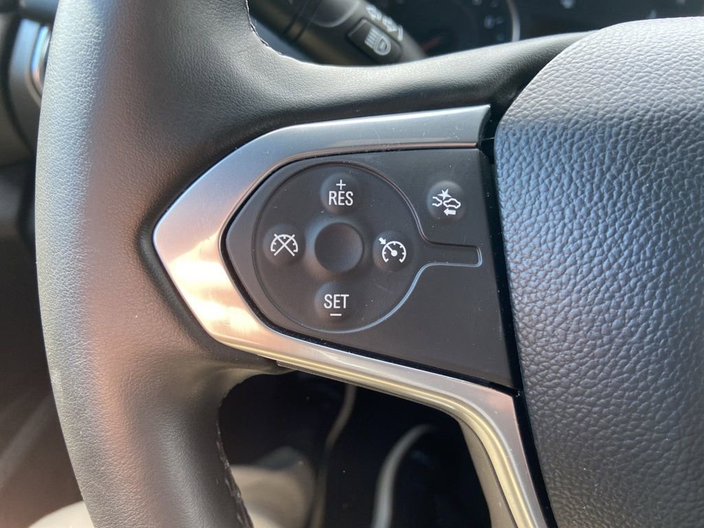 Used 2023 Chevrolet Traverse LT FWD image 18
