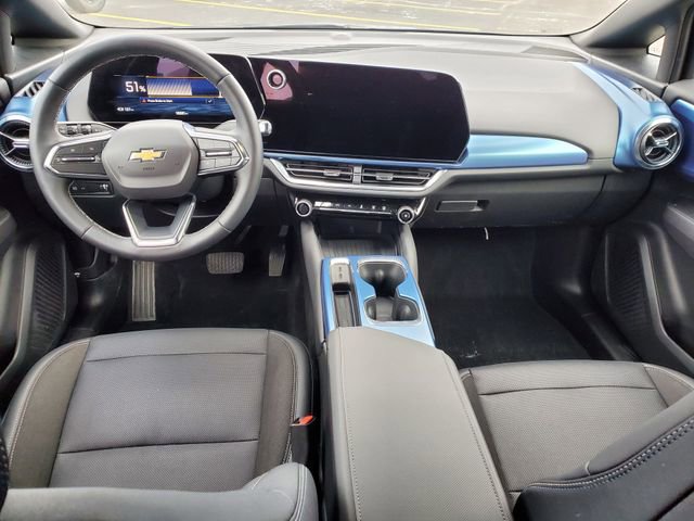 Used 2024 Chevrolet Equinox EV LT image 17