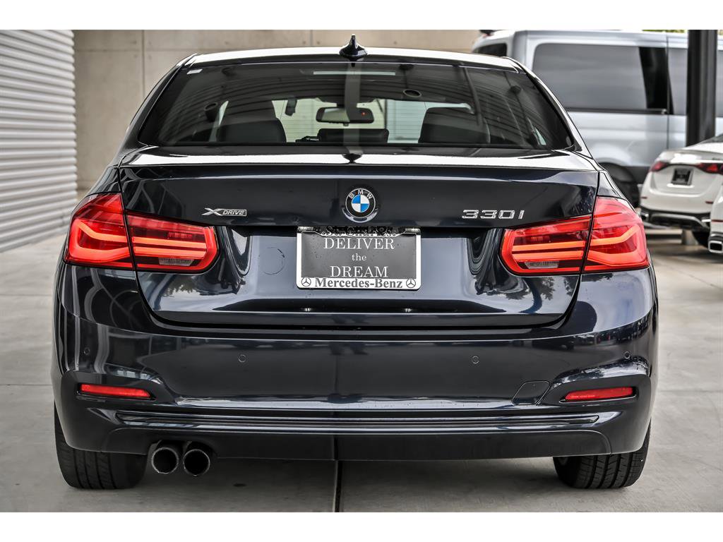 Used 2017 BMW 330i xDrive Sedan image 7