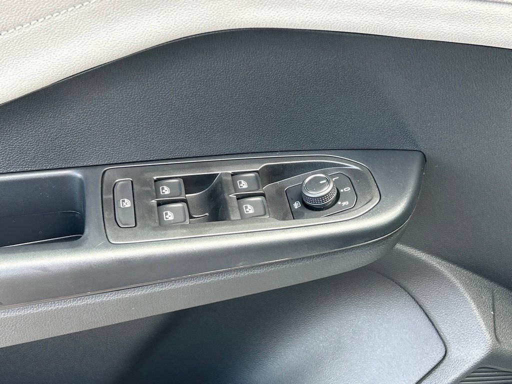 New 2026 Volkswagen Taos SEL AWD/4WD image 19