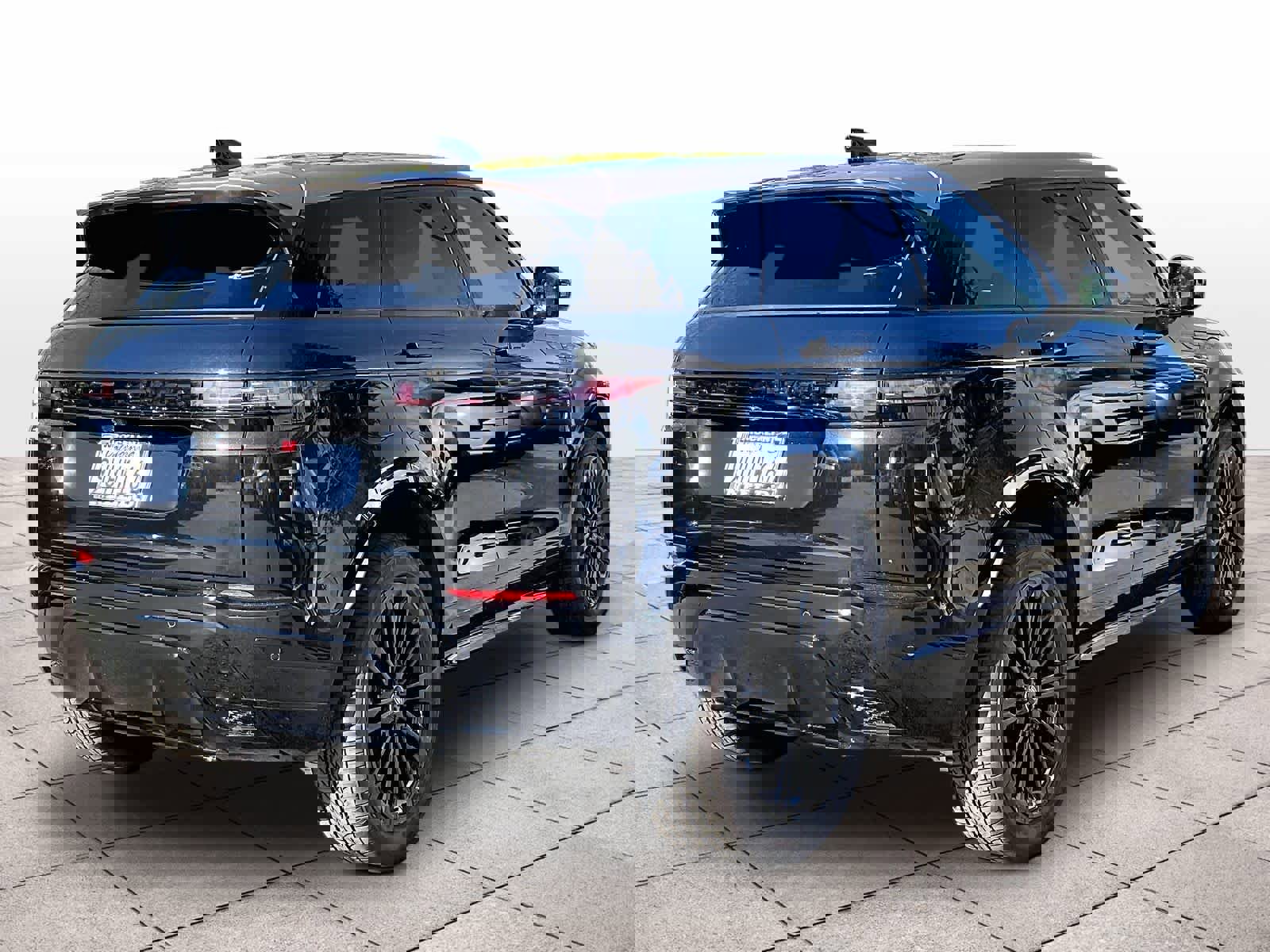 Used 2026 Land Rover Range Rover Evoque Dynamic SE image 14