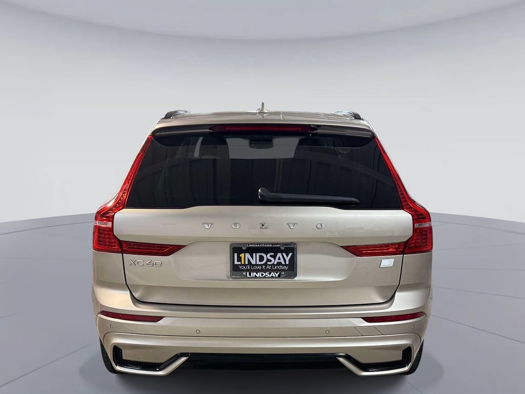 Used 2023 Volvo XC60 T8 Plus w/ Climate Package AWD/4WD image 8