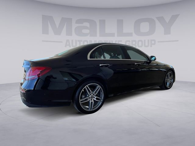 Used 2018 Mercedes-Benz E 300 4MATIC image 5
