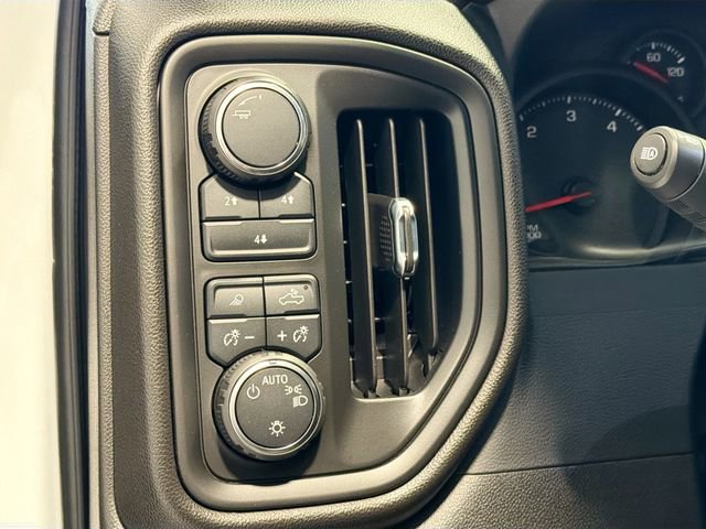 Used 2024 Chevrolet Silverado 2500 Custom w/ Custom Value Package image 9
