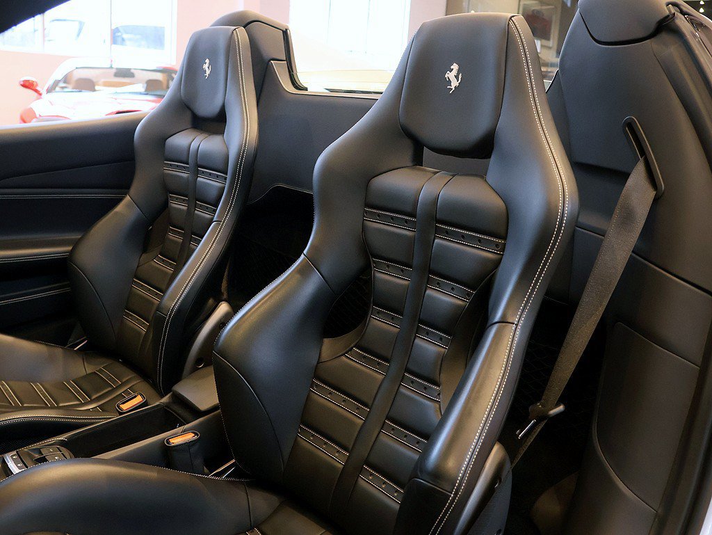 Certified 2018 Ferrari 488 Spider RWD image 70