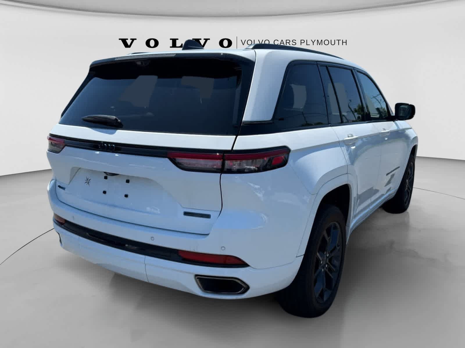 Used 2023 Jeep Grand Cherokee 30th Anniversary AWD/4WD image 9
