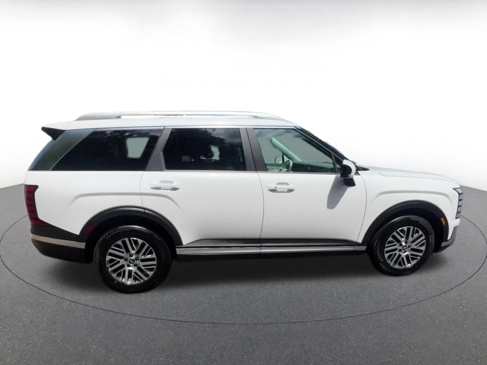 Used 2026 Hyundai Palisade SEL AWD/4WD image 16