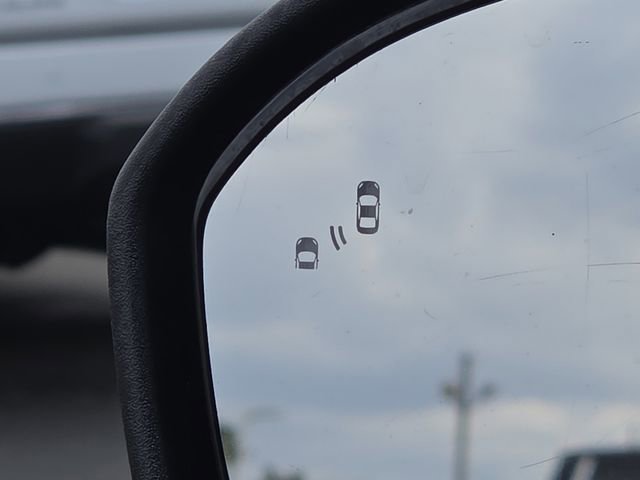 Used 2020 Ford Fusion SE image 9