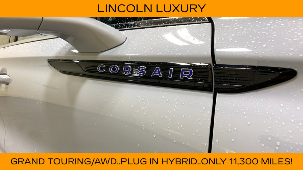 Used 2025 Lincoln Corsair Grand Touring w/ Towing Package AWD/4WD image 10