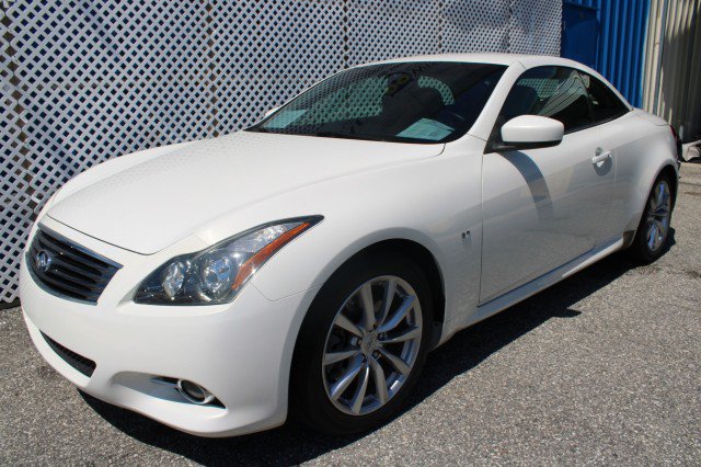 Used 2014 INFINITI Q60 Convertible w/ Premium Package RWD image 8
