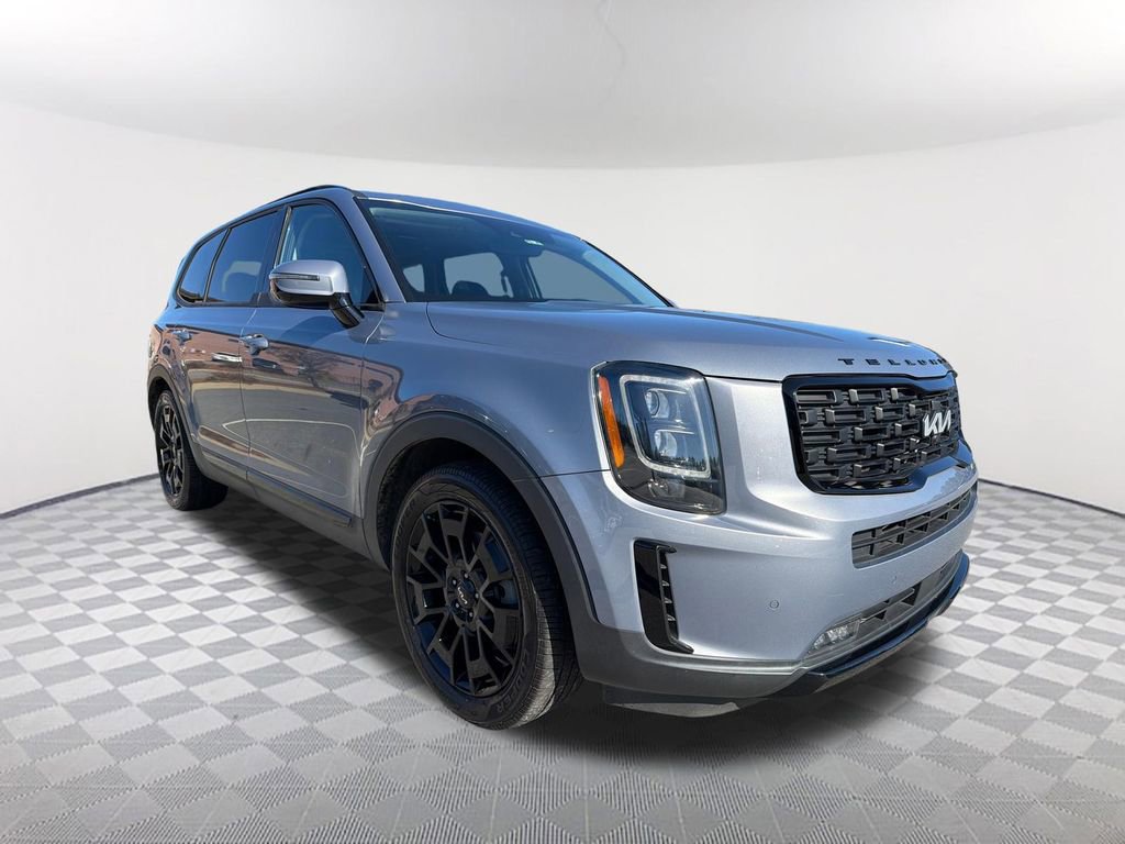 Used 2022 Kia Telluride SX w/ SX Prestige Package AWD/4WD image 3