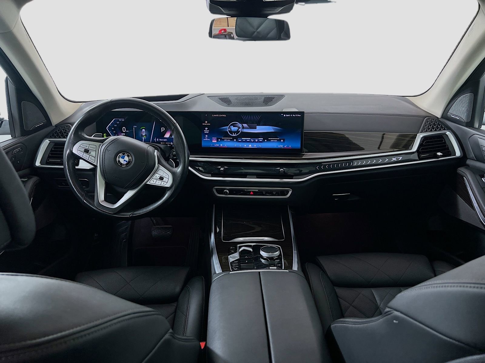 Used 2024 BMW X7 xDrive40i image 25