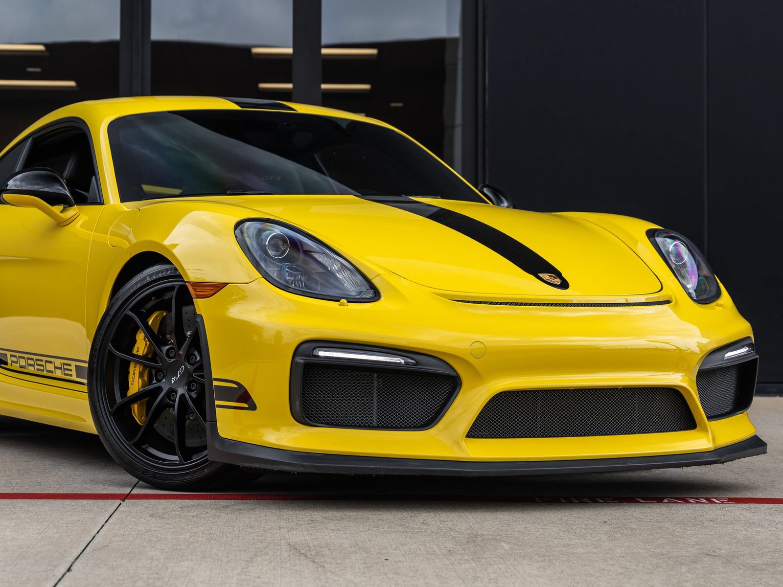 Used 2016 Porsche Cayman GT4 RWD image 9