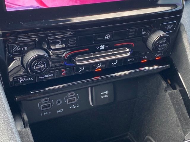 Used 2022 Jeep Grand Cherokee Limited image 19